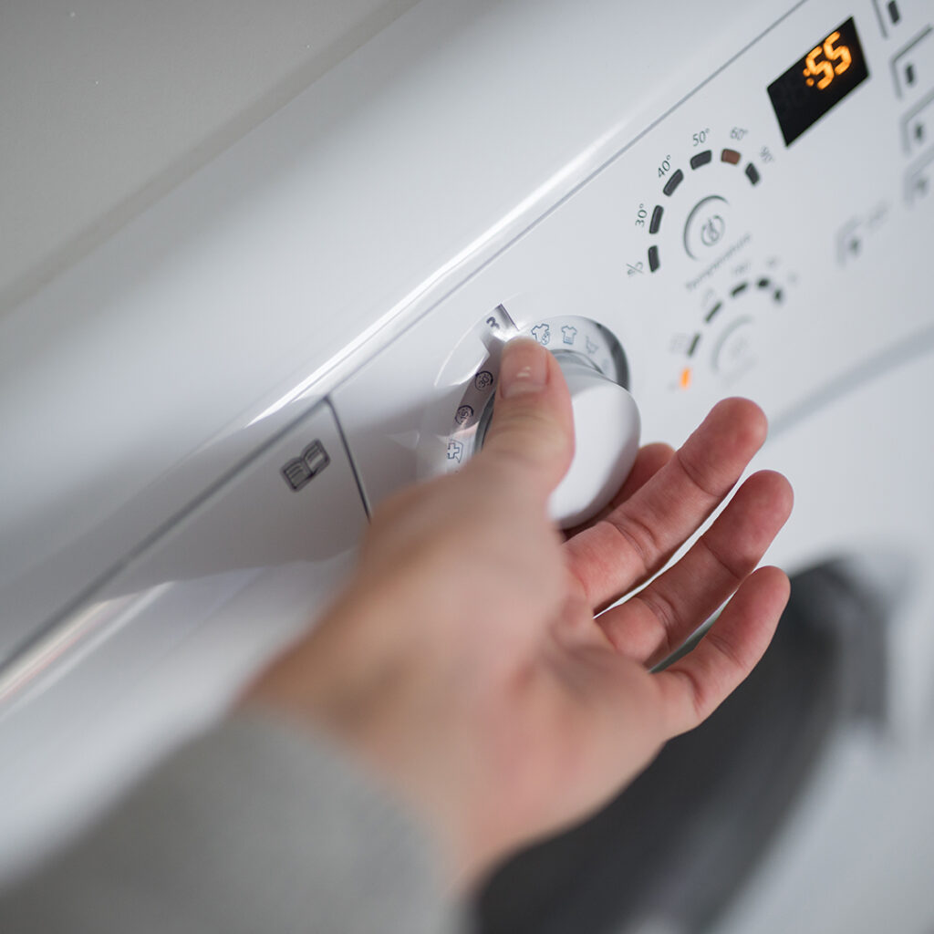 cara merawat pakaian